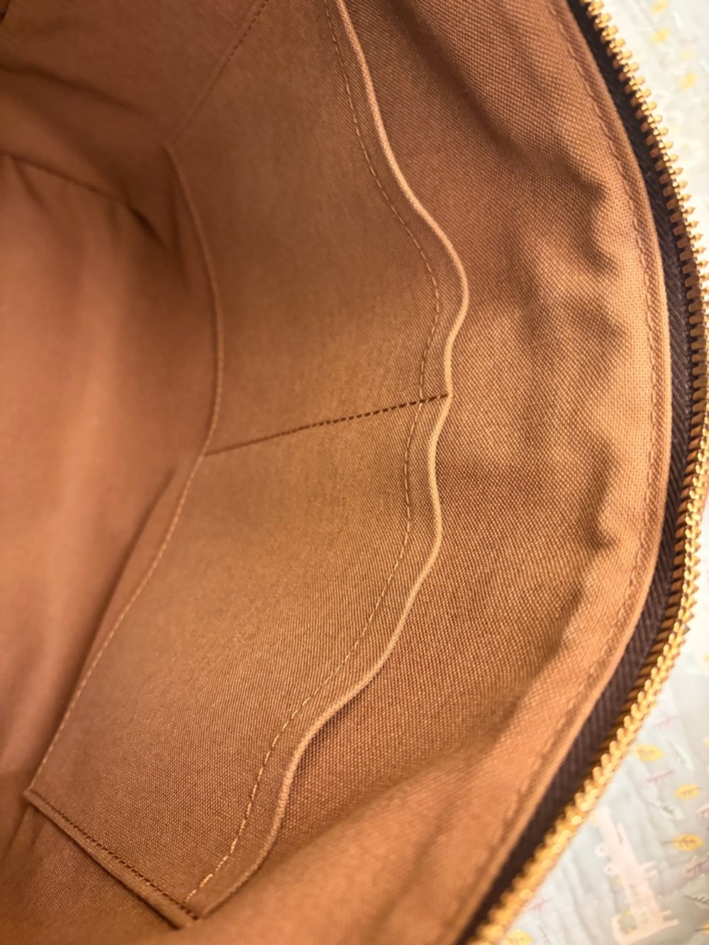 Louis Vuitton Palermo Pm (PRICE FIRM) - Picture 6 of 16